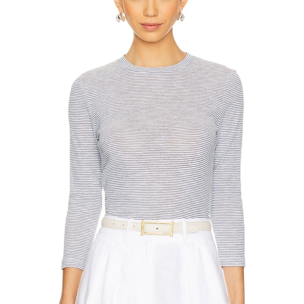 VINCE Micro Stripe 3/4 Sleeve Crew in
Off White & Harbor size Large